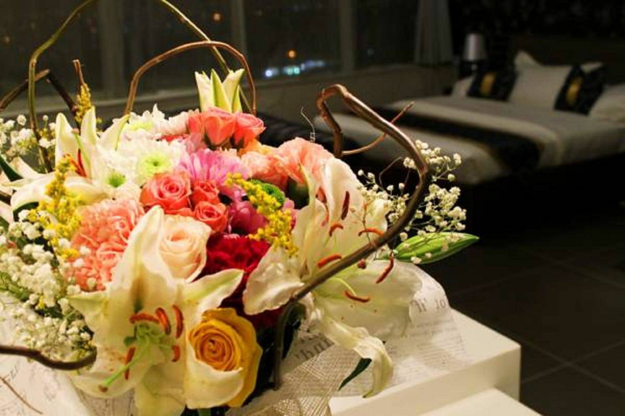 Al Ahsa Grand Serviced Apartment Al-Hofuf Exterior foto A bouquet of flowers